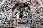 Lion garuda et deux nats, Pura Beji, Bali.