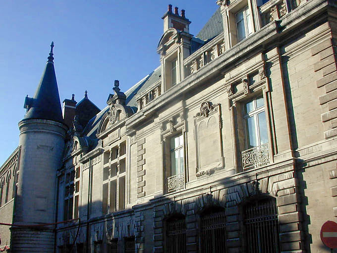 Besançon, tour ronde du Palais de Justice - France