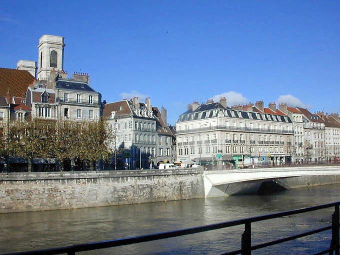 Besançon, vue sur le quartier Madeleine Battant - France