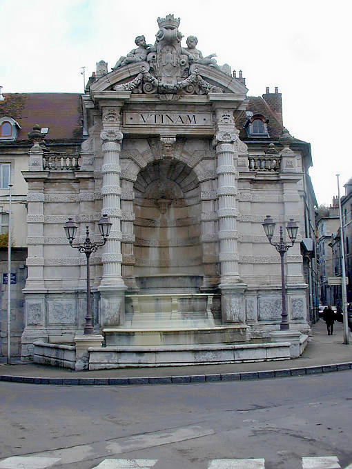 Besançon, Fontaine Utinam, Place Jean Cornet - France