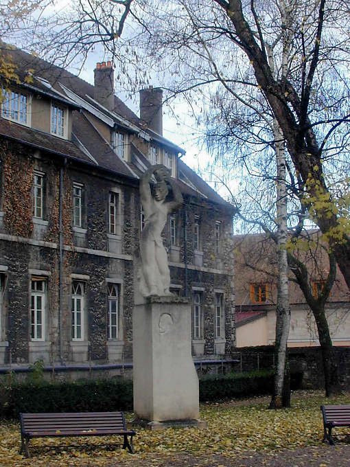 Besançon, Square dans la rue Sarrail - France