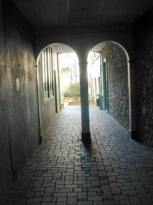 Besançon, Passage Bacchus, rue de la Vieille Monnaie - France