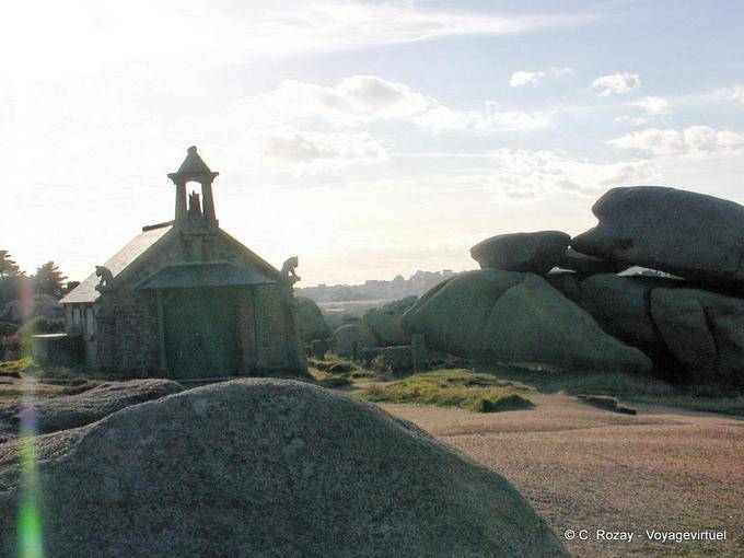 Autre vue de la maison aux gargouilles, Ploumanac'h, Bretagne - France