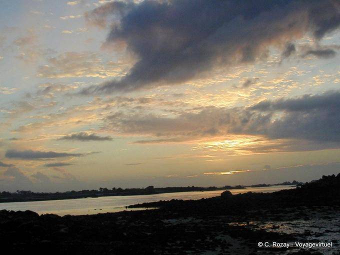 Soleil couchant, Bretagne - France