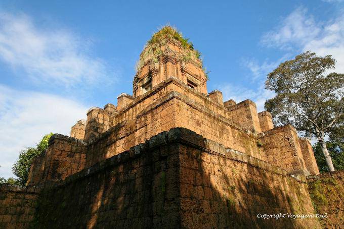 Vue d'en bas Baksei Chamkrong, Angkor, Cambodge
