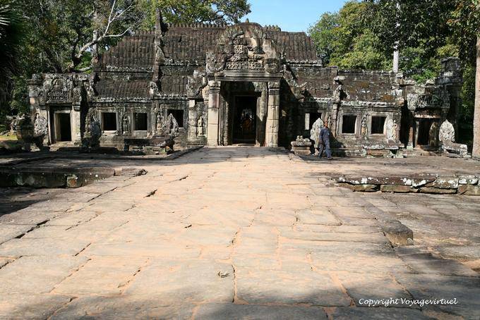 Bâtiment vers la terrasse cruciforme, Banteay Kdei, Angkor, Cambodge