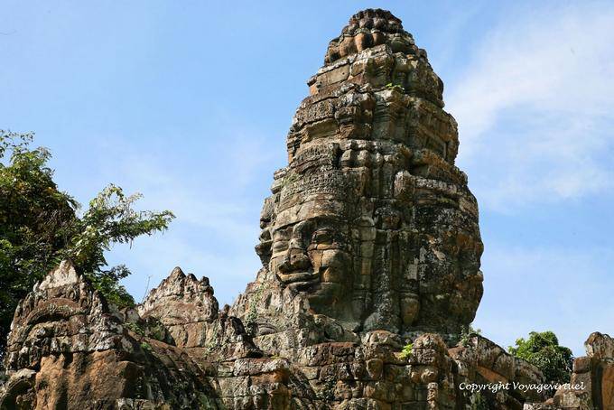 Gros-plan sur un visage du bouddha sur une gopura, Banteay Kdei, Angkor, Cambodge