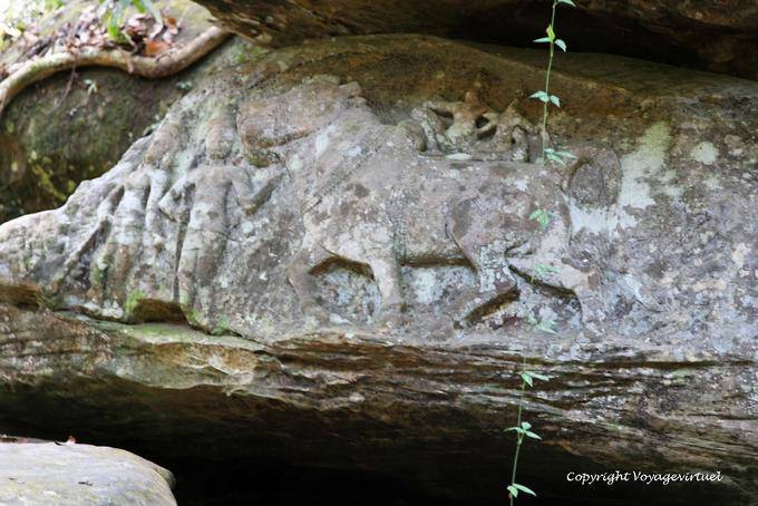 Kbal Spean, Cheval monté sculpté sur roche, Angkor, Cambodge