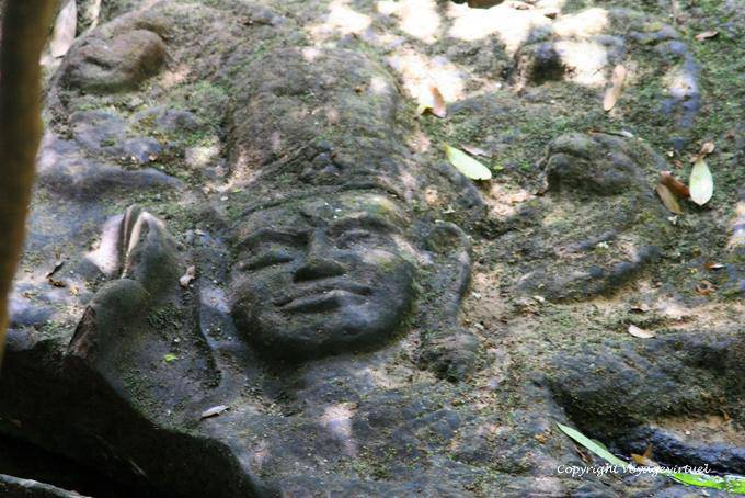 Kbal Spean, Sculpture en relief dans le lit de la rivière, Angkor, Cambodge