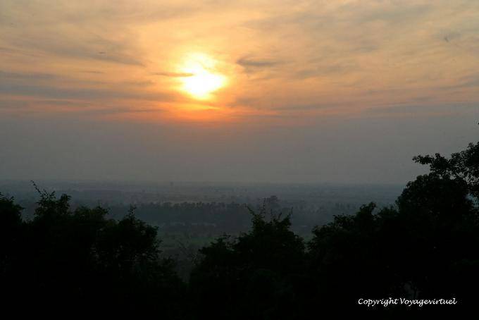Coucher du soleil depuis Phnom Bakheng, Angkor, Cambodge