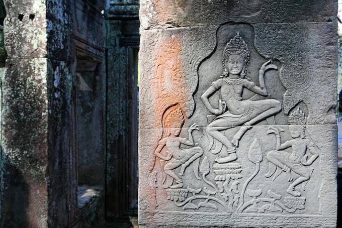 Danseuses aux lotus Bayon Angkor-Thom, Angkor, Cambodge