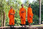 Les trois moines du Prasat Kravan, Cambodge.