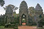 Porte temple satellite Preah Khan, Cambodge.