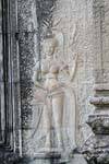 Toucher seins nus d'une apsara pour porter bonheur, Angkor Wat, Cambodge.