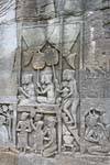 Offrande bas-relief de galerie Bayon Angkor-Thom, Cambodge.