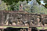 Eléphants à la chasse, bas-relief, Terrasse des Eléphants, Angkor Thom, Cambodge.