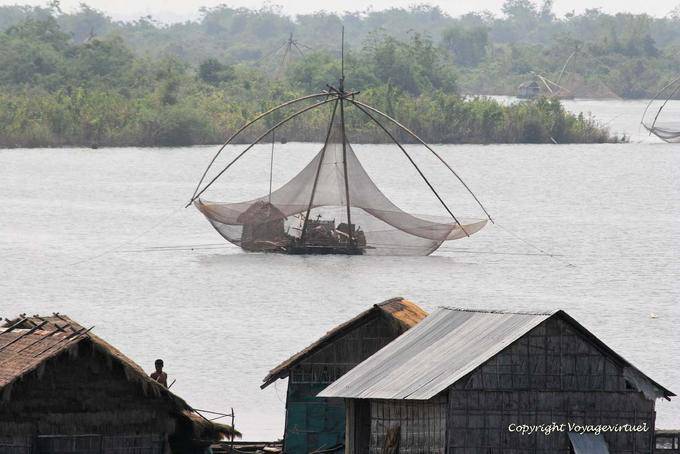 Fleur de filet sur le fleuve, Phumi Chhlong - Cambodge