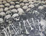 Têtes de morts aux yeux bandés, Tuol Sleng, Phnom Penh, Cambodge.
