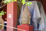 Tête de pierre d'époque khmère, Museum Phnom Penh, Cambodge.