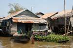 Maison de pêcheur sur le lac Tonlé Sap, Cambodge.