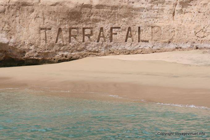 Santiago, Tarrafal, inscription dans la falaise - Cap Vert