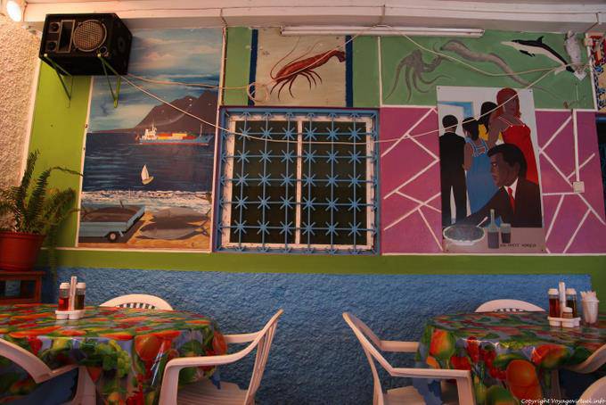 São Vicente, Calhau, restaurant vue sur salle - Cap Vert