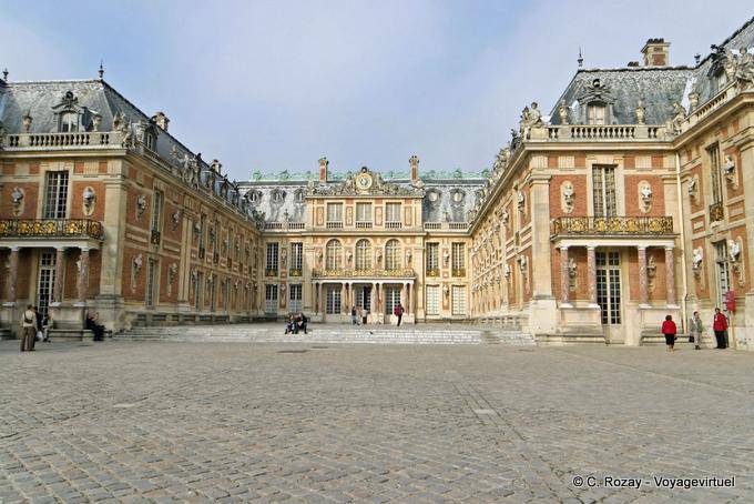 Versailles, vue des extérieurs du château