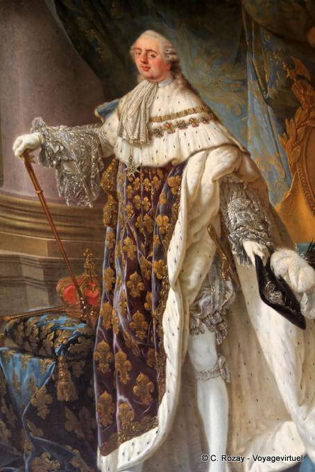 Portrait sur pied de Louis XVI dans le salon d’Apollon, Versailles