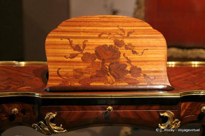 Ecritoire en marqueterie, Versailles