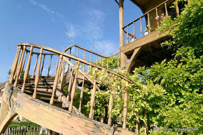 Escalier de la galerie, Maison de la Reine, Hameau de la Reine, Versailles