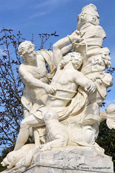 Statue d'Aristée et Protée par Slodtz, Bassin d'Apollon, Versailles