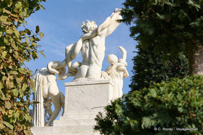 Laocoon et ses fils par Tuby, Parterre de Latone, Versailles