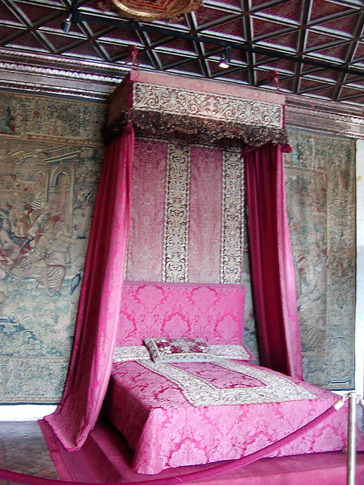 Chambre des cinq reines, Chenonceau, France.