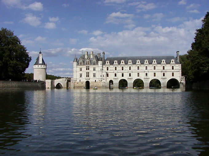 Panorama sur le château de Chenonceau, France.
