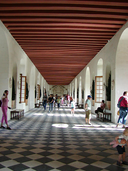 Galerie à solives apparentes, Château de Chenonceau, France.