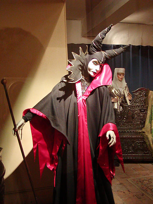 La méchante fée Carabosse jette un sort, Château d'Ussé, France.