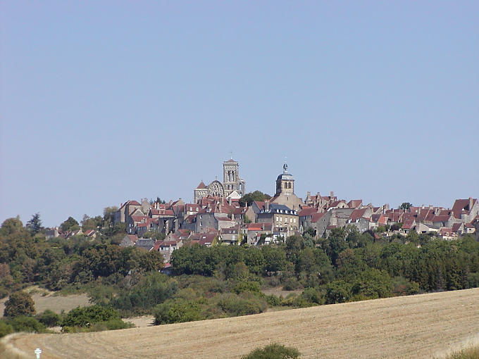 Panorama sur Vézelay, Yonne, France.
