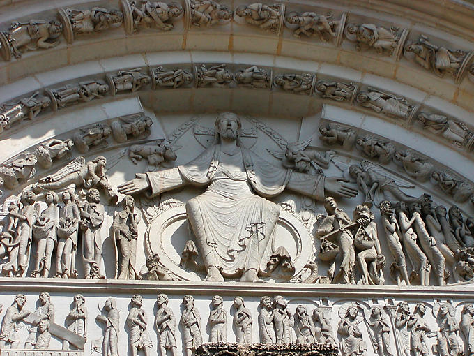 Grand tympan de la basilique de Vézelay, France.