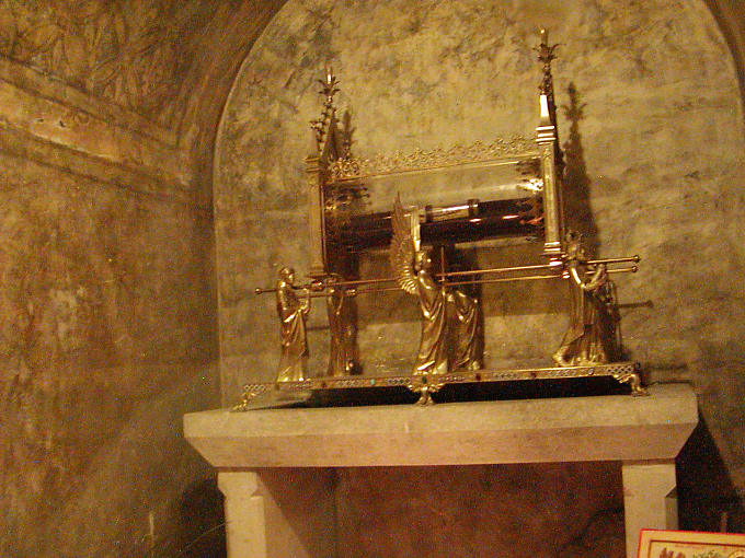 Reliques de Sainte Marie-Madeleine, basilique de Vézelay, France.