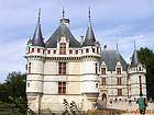 Tours et tourelles, Château d'Azay-le-Rideau, France.