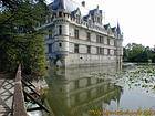 Maison-forte médiévale, Château d'Azay-le-Rideau, France.