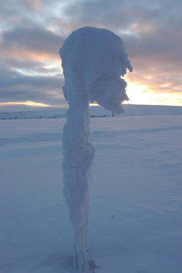 Scupture naturelle sur un coucher de soleil, Saariselka Laponie finlandaise
Mots-clés: Saariselka Laponie Finlande
