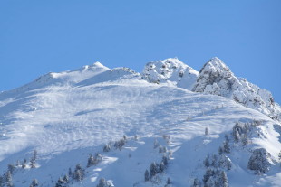 Vagues de neige à La Plagne
février 2006
Mots-clés: La-Plagne