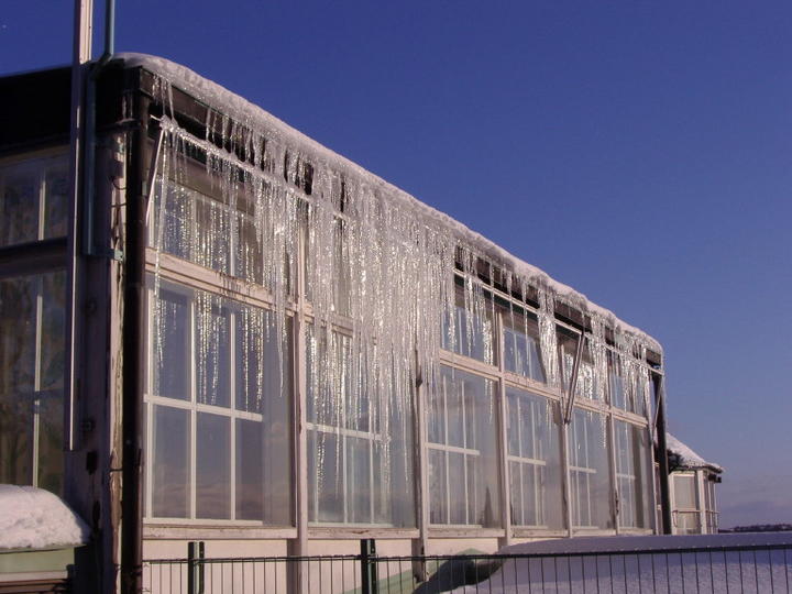 Verrière et pics de glace à Stockholm
Mots-clés: glace Stockholm