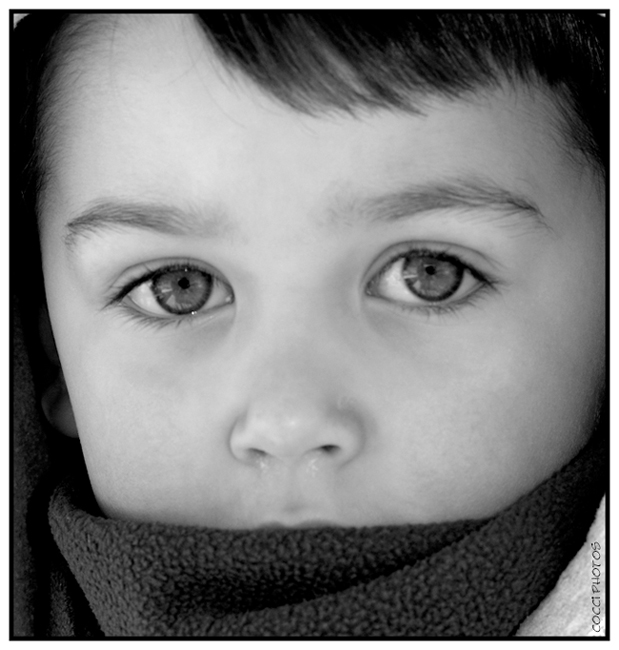 Nez glacé, regard givrant de l'enfant
Mots-clés: regard enfant hiver froid