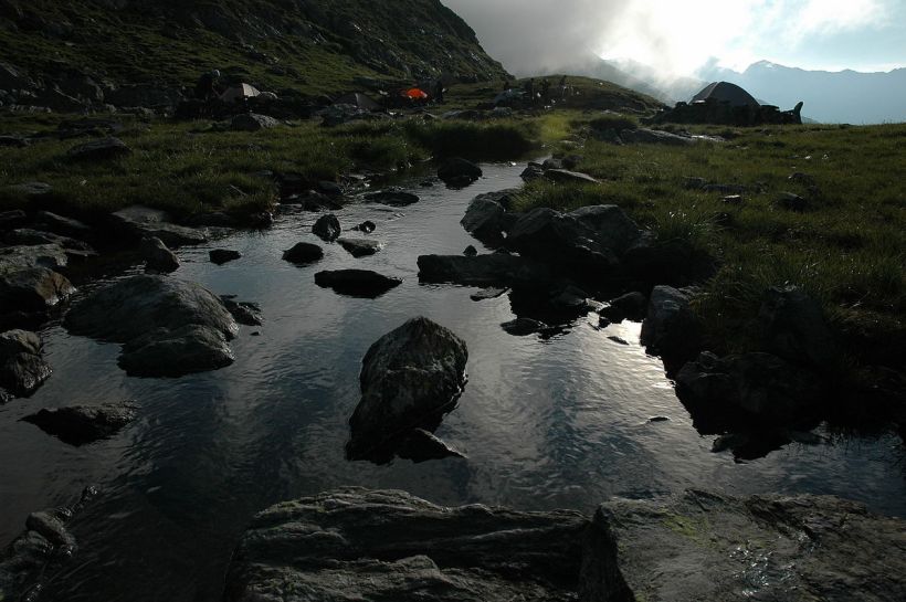 Roumanie, riviere glacée dans les montagnes roumaines
les eaux glacées d'une rivière lors d'une randonnée dans les montagnes roumaines
Mots-clés: Roumanie