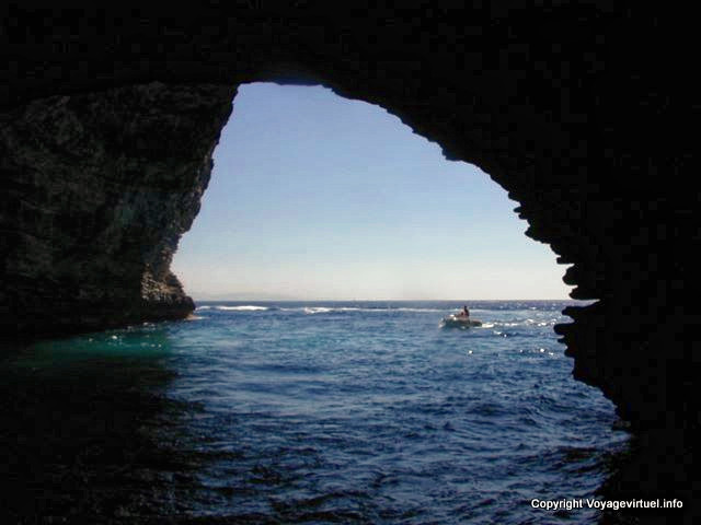 Grotte du Sdragonato, Bonifacio, Corse - France