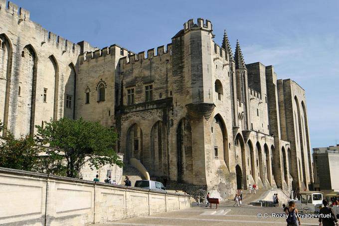 Tour d'angle entre la porte Notre-Dame et la porte des Champeaux, Palais des Papes, Avignon, Provence, France