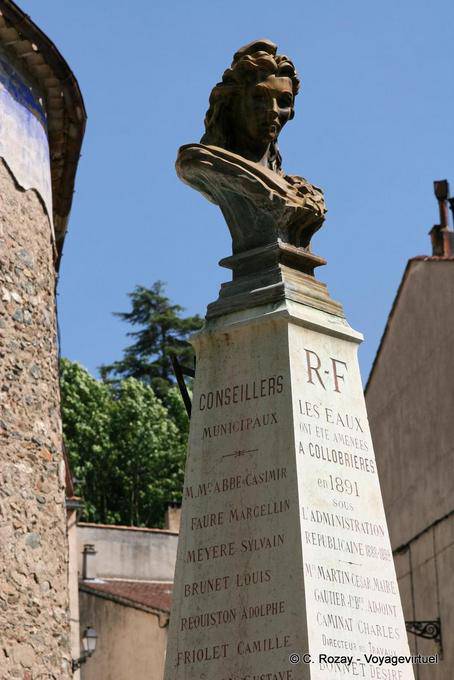 Collobrières, statue à la République, Provence, France