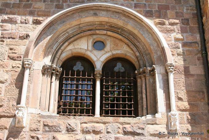 Fréjus, détail du Groupe Épiscopal, Provence, France